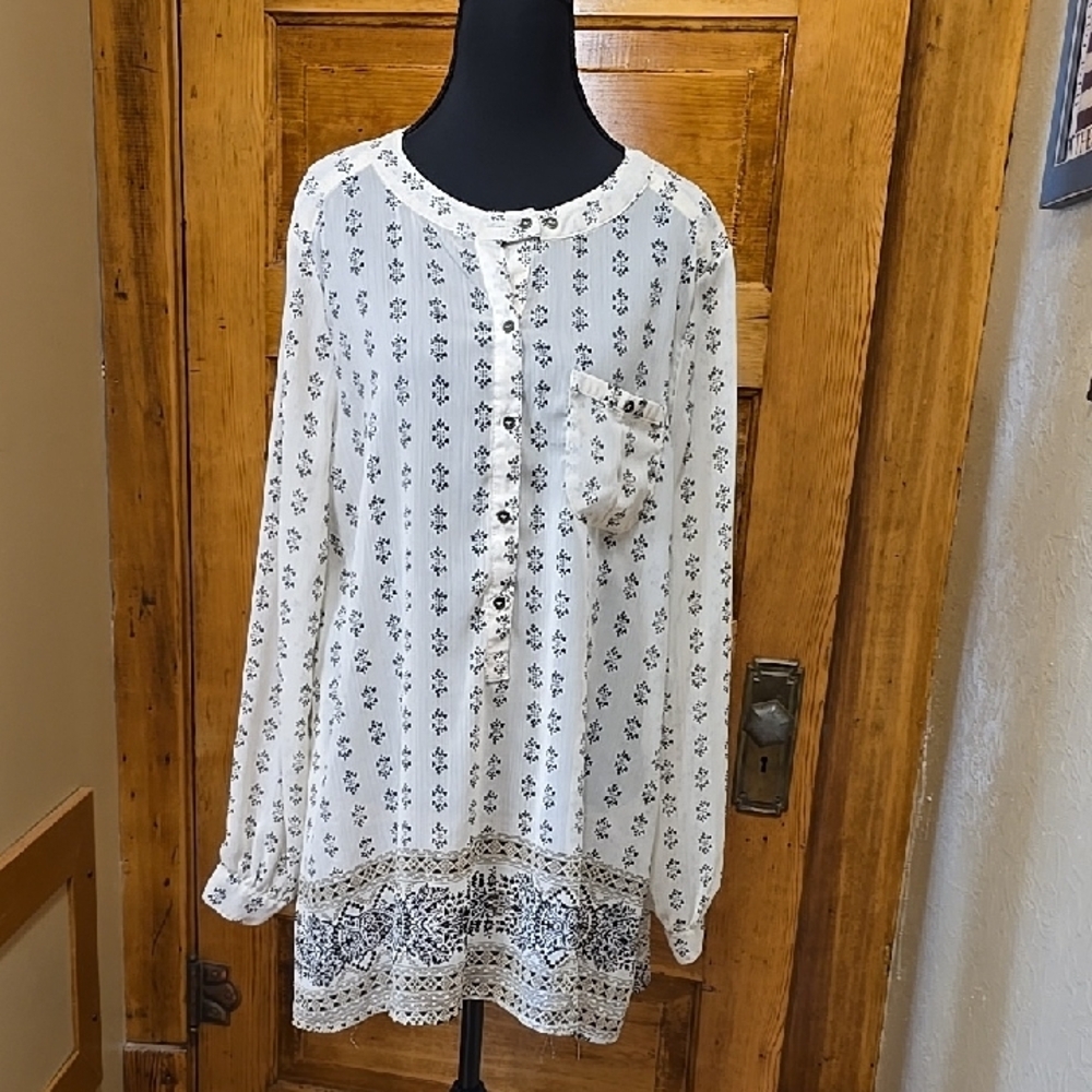 Knox Rose Cream and Brown Long Sleeve Sheer Patterned Blouse 1X